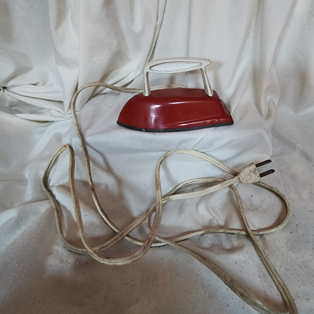 Nassau Vintage Red Small Play Toy Iron with Cord Non Working